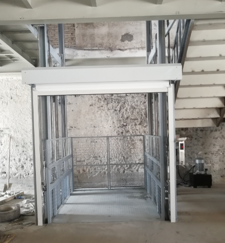 導(dǎo)軌式升降貨梯相比電動(dòng)葫蘆（貨運(yùn)電梯）的安全優(yōu)勢(shì)有哪些？