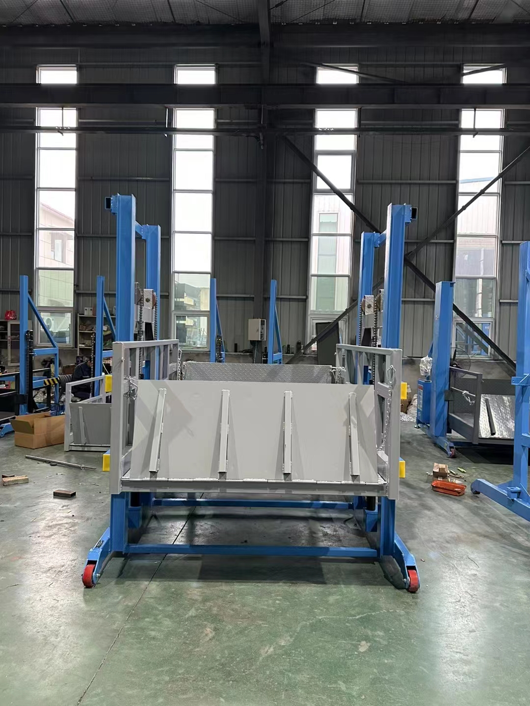 移動(dòng)裝卸平臺(tái)